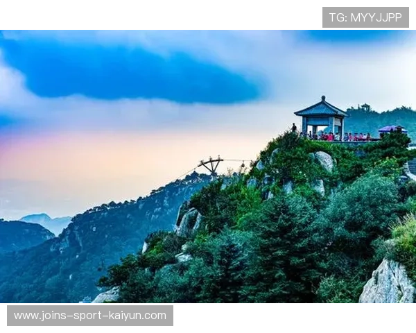 山东泰山的节奏掌控极为成熟，攻守转换干净利落