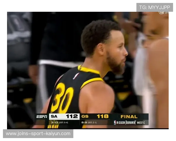 库里连续抢断反击得分，勇士主场沸腾