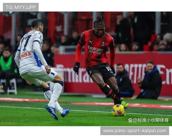 莱奥禁区外弹射直挂球网